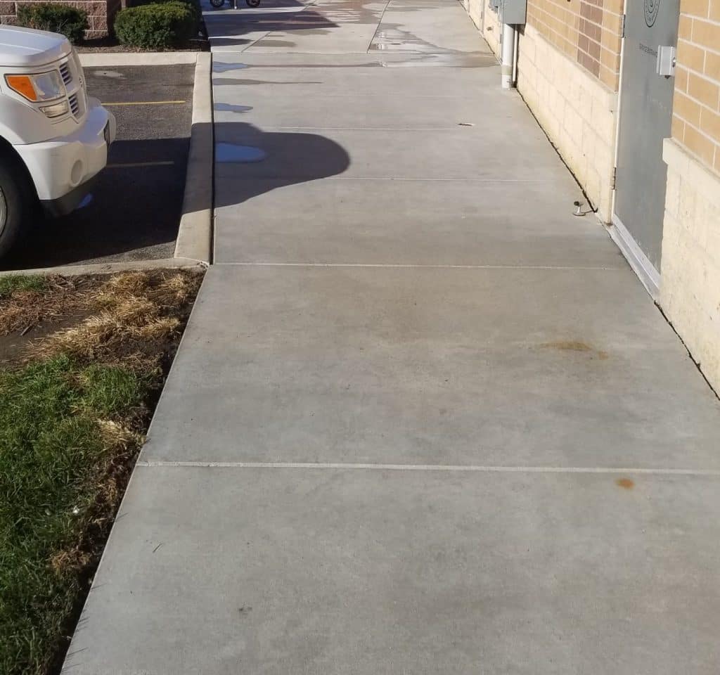 Commercial Power Washing Concrete Cleaning Grease Removal