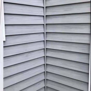 Clean Vinyl Siding After Soft Washing In South Bend, In Clean Vinyl Siding After Soft Washing In South Bend, In
